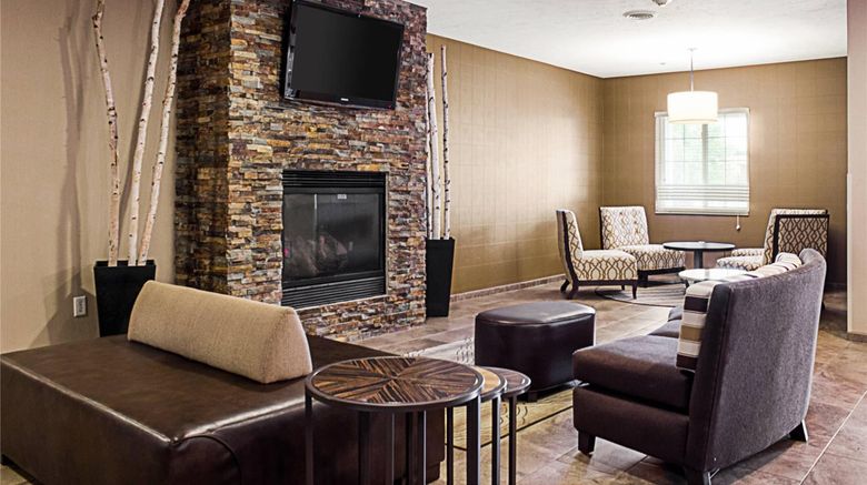 <b>MainStay Suites Lobby</b>. Images powered by <a href="https://iceportal.shijigroup.com/" title="IcePortal" target="_blank">IcePortal</a>.