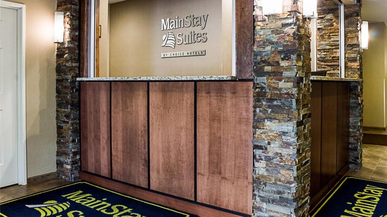 <b>MainStay Suites Lobby</b>. Images powered by <a href="https://iceportal.shijigroup.com/" title="IcePortal" target="_blank">IcePortal</a>.