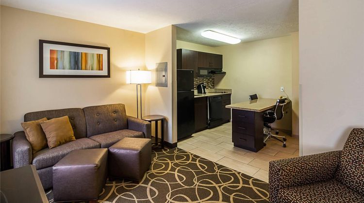 MainStay Suites Suite