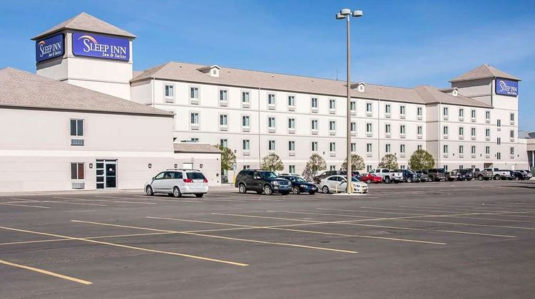 Sleep Inn & Suites Exterior