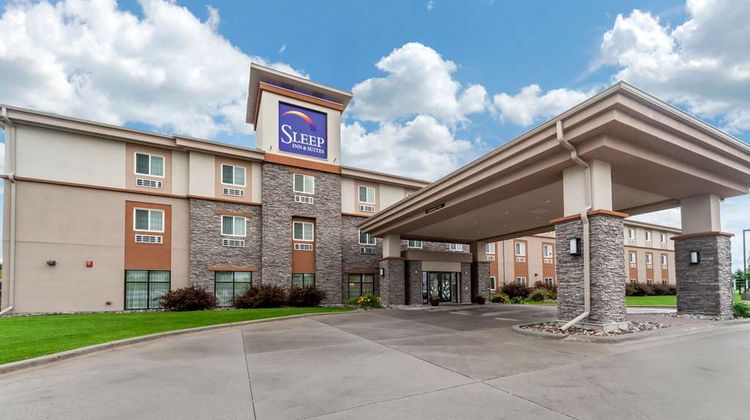 Sleep Inn & Suites Exterior