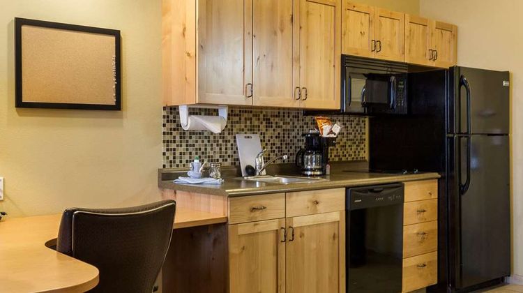MainStay Suites Suite