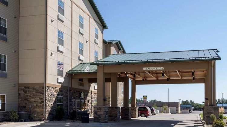MainStay Suites Exterior