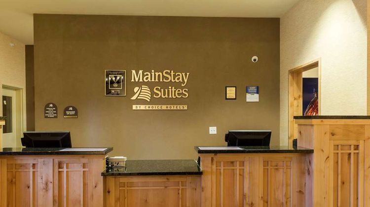 MainStay Suites Lobby