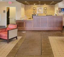 Comfort Inn and Suites Watford City Lobby