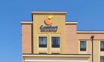 Comfort Inn and Suites Watford City