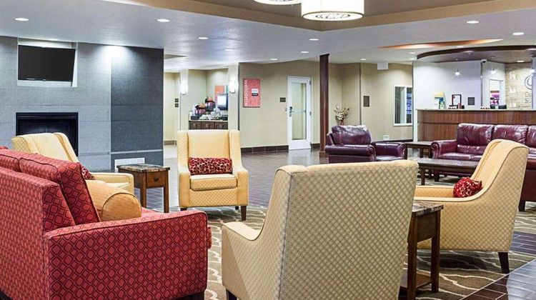 Comfort Suites Minot South Lobby