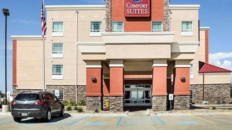 Comfort Suites Minot South Exterior. Images powered by <a href="https://iceportal.shijigroup.com" target="_blank" rel="noopener">Ice Portal</a>.