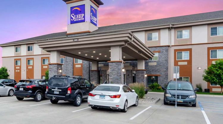 Sleep Inn & Suites Exterior