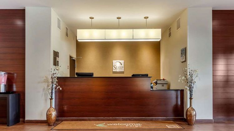 Sleep Inn & Suites Lobby
