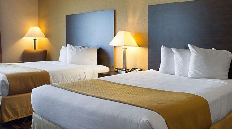 Quality Inn and Suites Minot North Suite