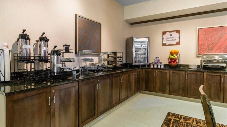 MainStay Suites Watford City Restaurant