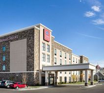 Comfort Suites Fargo Exterior