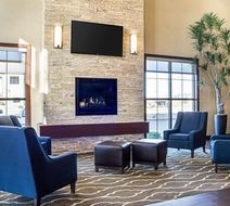 Comfort Suites Fargo Lobby