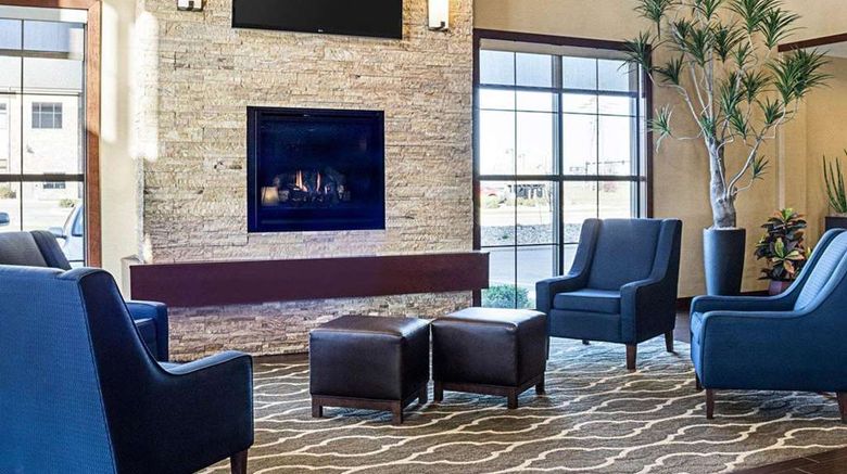 <b>Comfort Suites Fargo Lobby</b>. Images powered by <a href="https://iceportal.shijigroup.com/" title="IcePortal" target="_blank">IcePortal</a>.