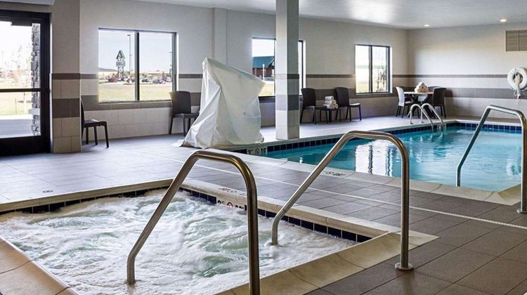 Comfort Suites Fargo Pool
