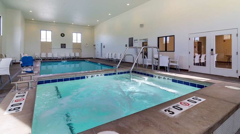 <b>Comfort Inn & Suites, Mandan Pool</b>. Images powered by <a href="https://iceportal.shijigroup.com/" title="IcePortal" target="_blank">IcePortal</a>.