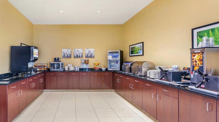 Sleep Inn and Suites Devils Lake Restaurant