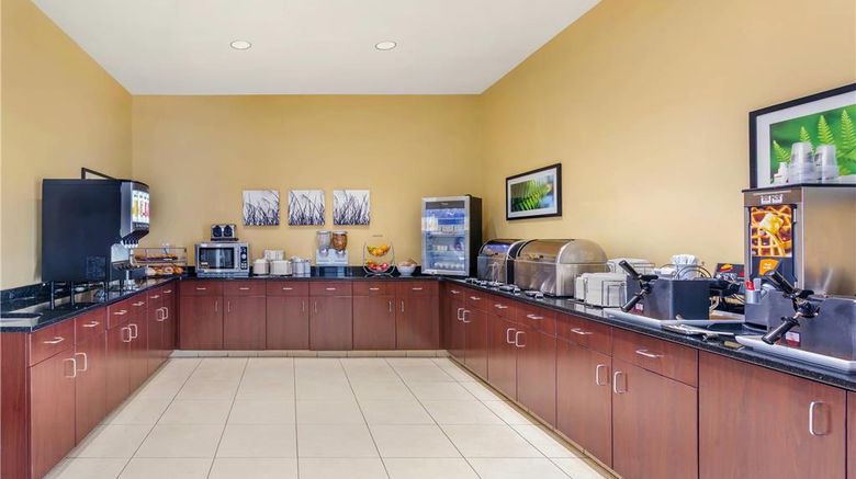 <b>Sleep Inn and Suites Devils Lake Restaurant</b>. Images powered by <a href="https://iceportal.shijigroup.com/" title="IcePortal" target="_blank">IcePortal</a>.