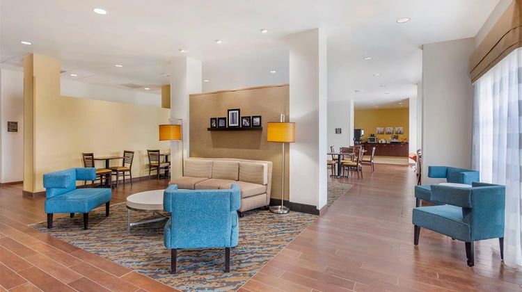 Sleep Inn and Suites Devils Lake Lobby