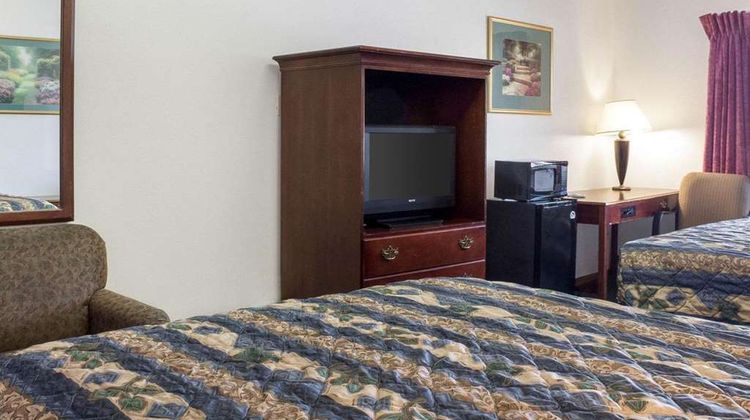 Rodeway Inn West Fargo Room