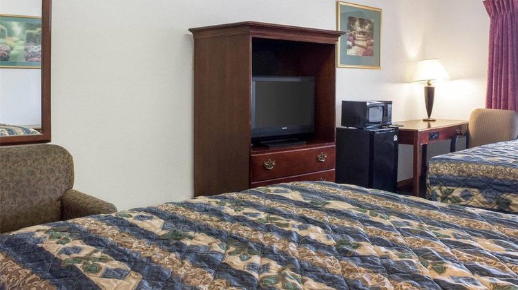 Rodeway Inn West Fargo Room