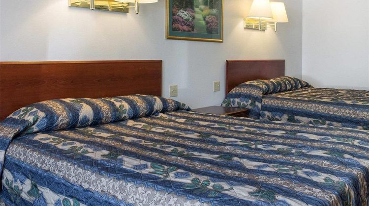 Rodeway Inn West Fargo Room
