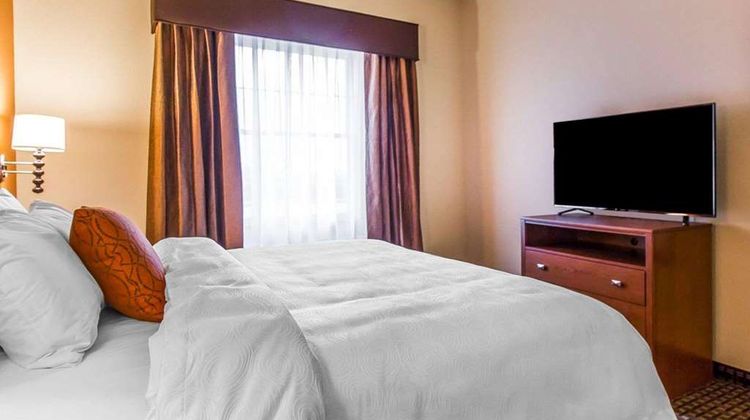 MainStay Suites Stanley Room