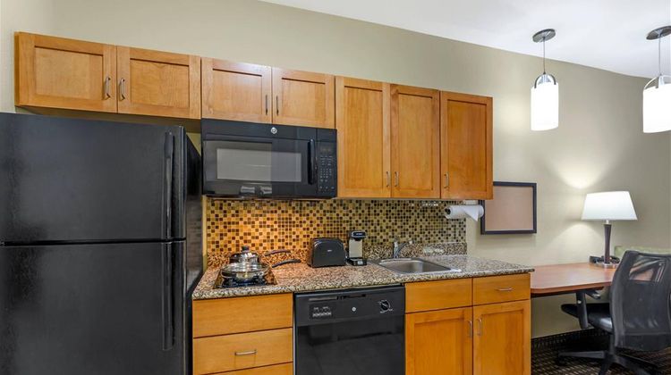 MainStay Suites Stanley Suite