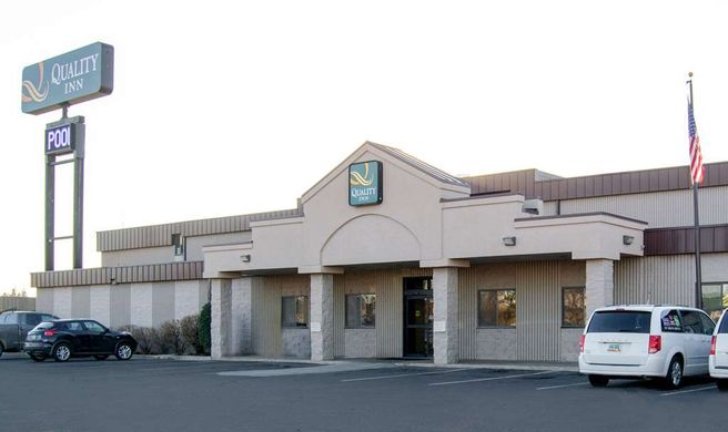 Quality Inn Exterior