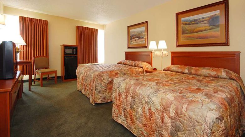 <b>Econo Lodge Inn and Suites Kearney South Room</b>. Images powered by <a href="https://iceportal.shijigroup.com/" title="IcePortal" target="_blank">IcePortal</a>.