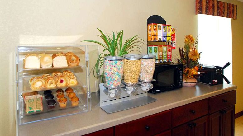 <b>Econo Lodge Inn and Suites Kearney South Restaurant</b>. Images powered by <a href="https://iceportal.shijigroup.com/" title="IcePortal" target="_blank">IcePortal</a>.