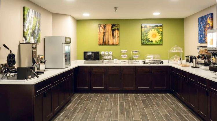 Sleep Inn & Suites Airport Restaurant