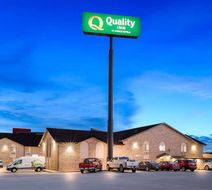 Quality Inn Exterior