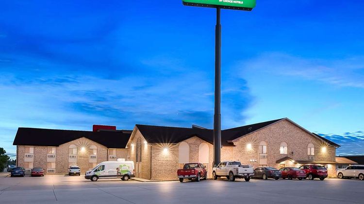 Quality Inn Exterior