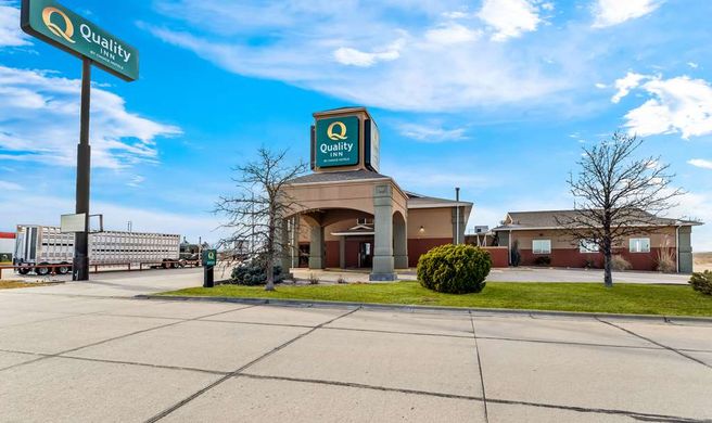 Quality Inn Exterior