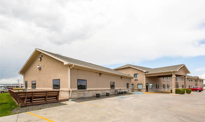 Quality Inn Exterior