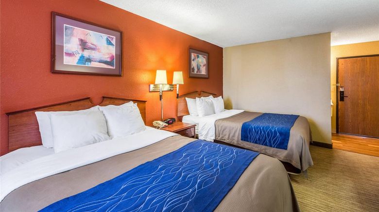 <b>Quality Inn Room</b>. Images powered by <a href="https://iceportal.shijigroup.com/" title="IcePortal" target="_blank">IcePortal</a>.