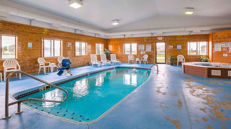 <b>Quality Inn York Pool</b>. Images powered by <a href="https://iceportal.shijigroup.com/" title="IcePortal" target="_blank">IcePortal</a>.