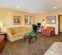 Quality Inn York Lobby