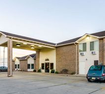 Rodeway Inn Ainsworth Exterior