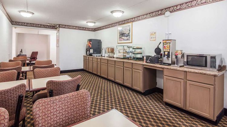 Econo Lodge - Lexington Restaurant