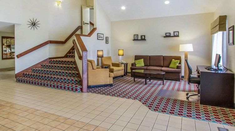 Rodeway Inn Fremont Lobby