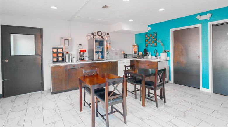 <b>Rodeway Inn Blair Restaurant</b>. Images powered by <a href="https://iceportal.shijigroup.com/" title="IcePortal" target="_blank">IcePortal</a>.
