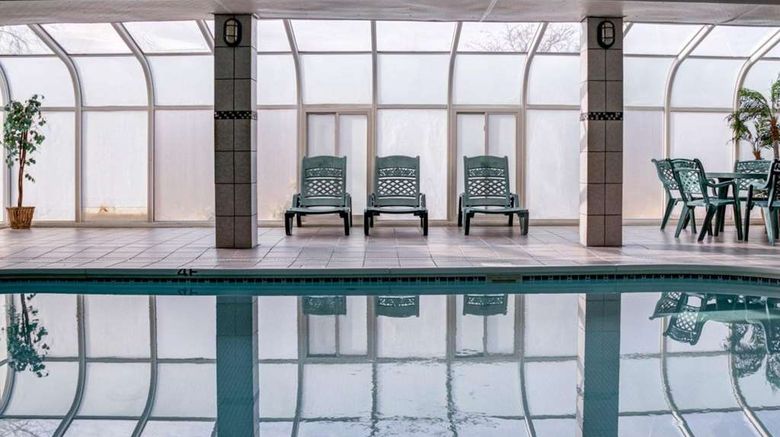 <b>Comfort Suites Omaha Pool</b>. Images powered by <a href="https://iceportal.shijigroup.com/" title="IcePortal" target="_blank">IcePortal</a>.