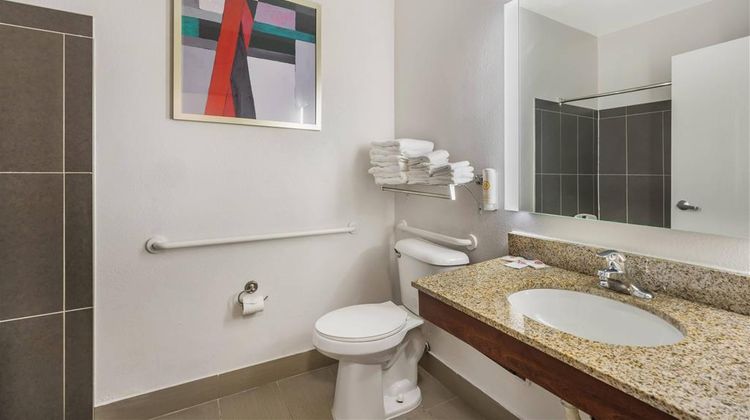 Comfort Suites Omaha Room