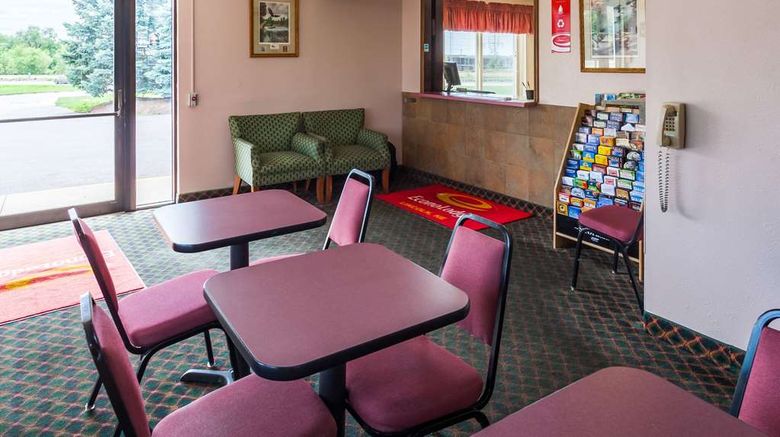 <b>Econo Lodge Lobby</b>. Images powered by <a href="https://iceportal.shijigroup.com/" title="IcePortal" target="_blank">IcePortal</a>.
