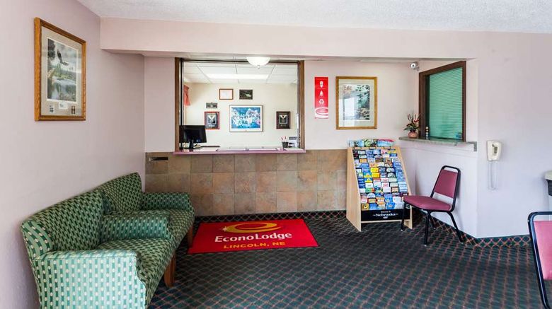 <b>Econo Lodge Lobby</b>. Images powered by <a href="https://iceportal.shijigroup.com/" title="IcePortal" target="_blank">IcePortal</a>.