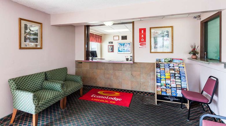 <b>Econo Lodge Lobby</b>. Images powered by <a href="https://iceportal.shijigroup.com/" title="IcePortal" target="_blank">IcePortal</a>.