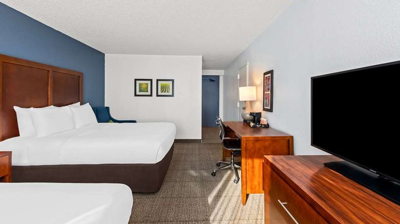 <b>Comfort Inn & Suites Room</b>. Images powered by <a href="https://iceportal.shijigroup.com/" title="IcePortal" target="_blank">IcePortal</a>.